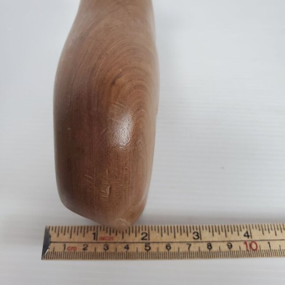 Vintage Hand-Carved Teak Rhino Figurine – Mid-Century Safari Animal Sculpture - Picture 7 of 13